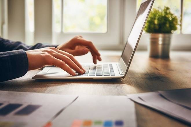 Online Selection Test